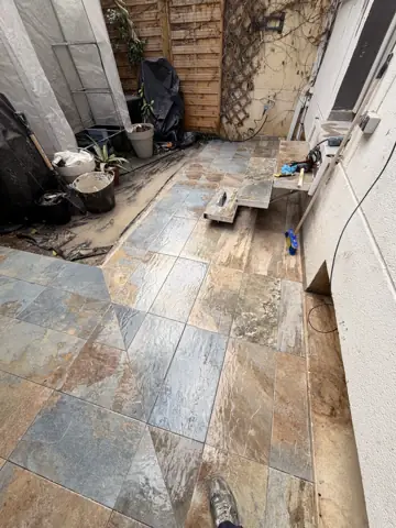 Terraza con porcelánico efecto piedra — acabado, foto 5